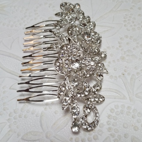 Beautiful Clear Rhinestone Prom Bridal Hair Comb - Picture 6 of 8